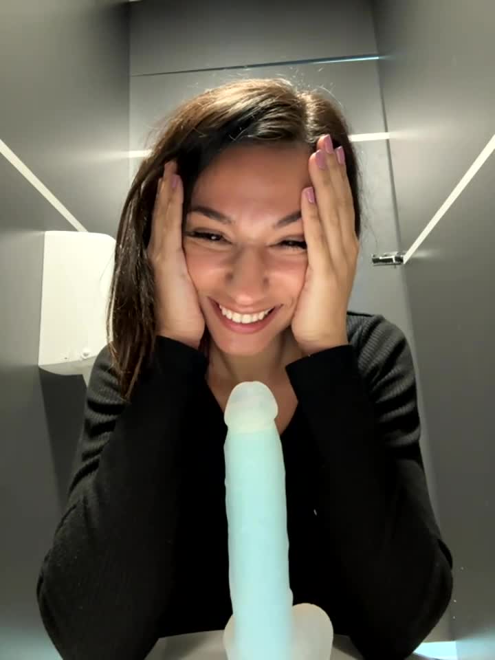 _MiaQueen_