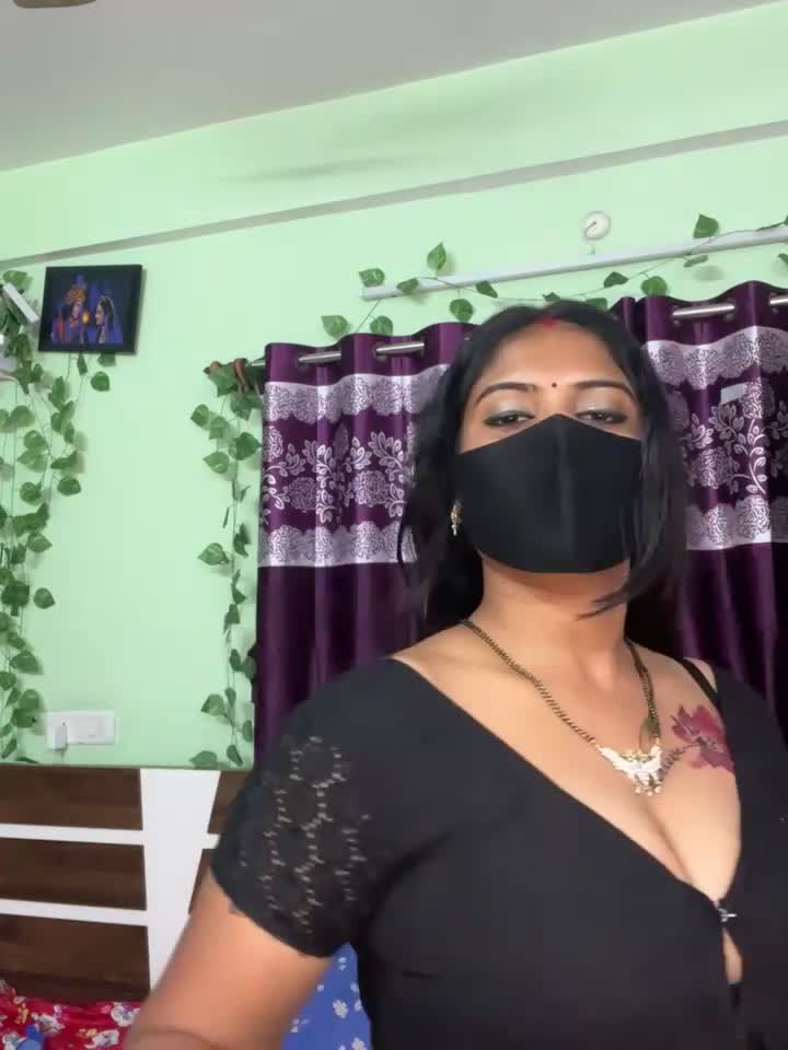 V-Hot-Sweti