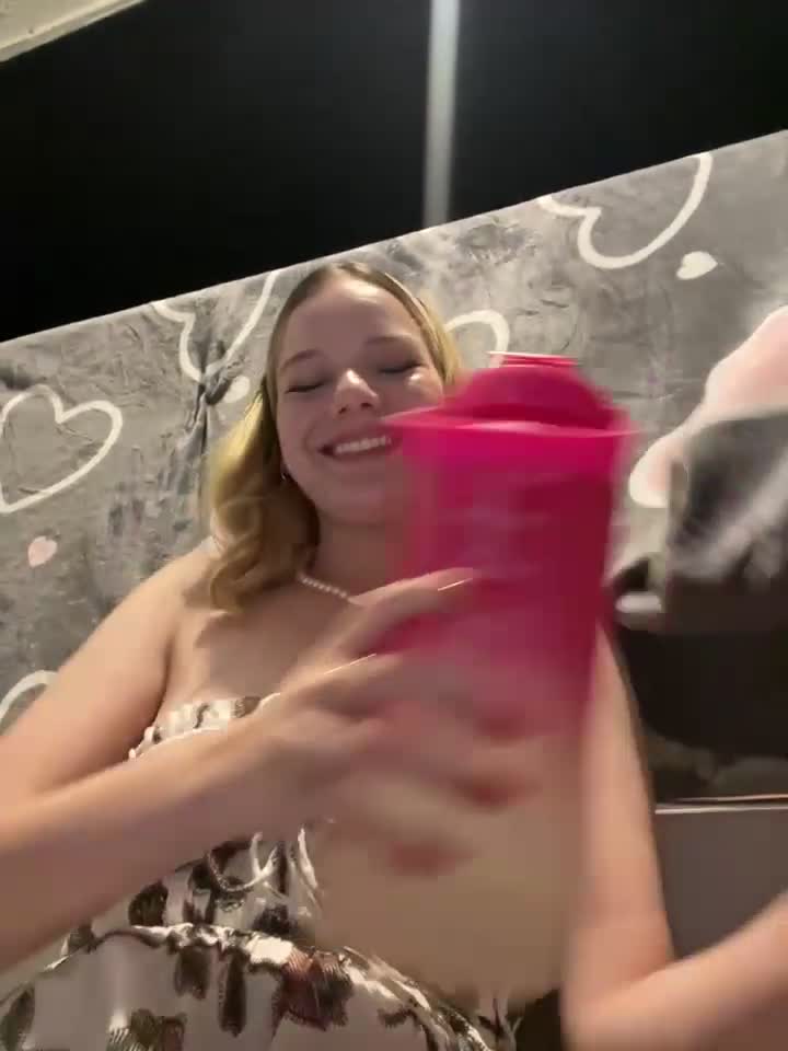 NicoleCut